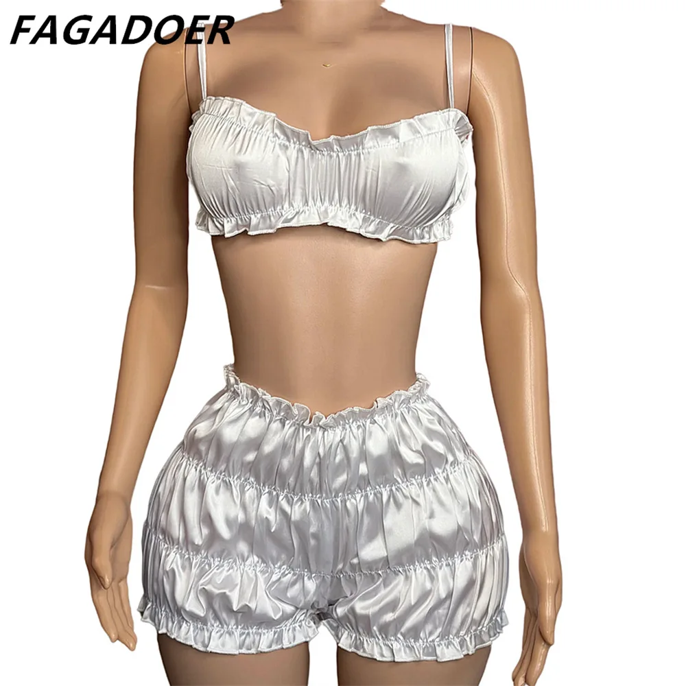 FAGADOER Set di abiti da donna con pieghe sexy bianche 2024 Set di top a tubo con bretelle sexy alla moda e pantaloncini increspati abbinati