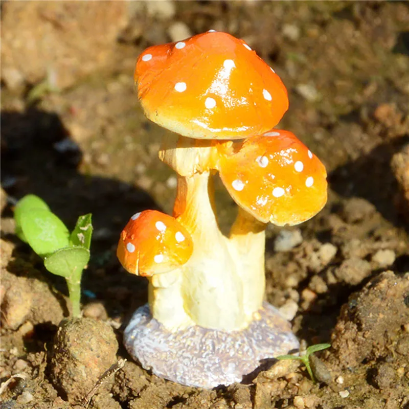 1Pc Mushroom Toadstool Figurines Resin Miniature Craft DIY Ornament Fairy Garden Ornament Decoration Terrarium Dollhouse Decor