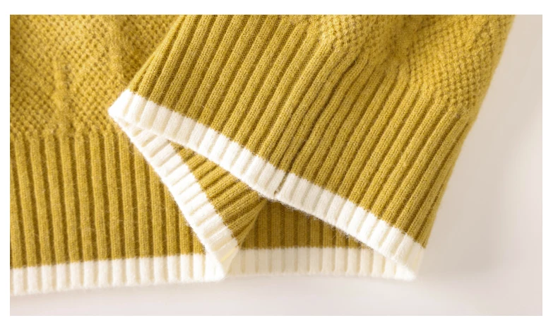 เสื้อสเวตเตอร์ไหมพรมคอวีทรงหลวมสไตล์ใหม่สำหรับฤดูใบไม้ร่วงและฤดูหนาวสำหรับผู้หญิง