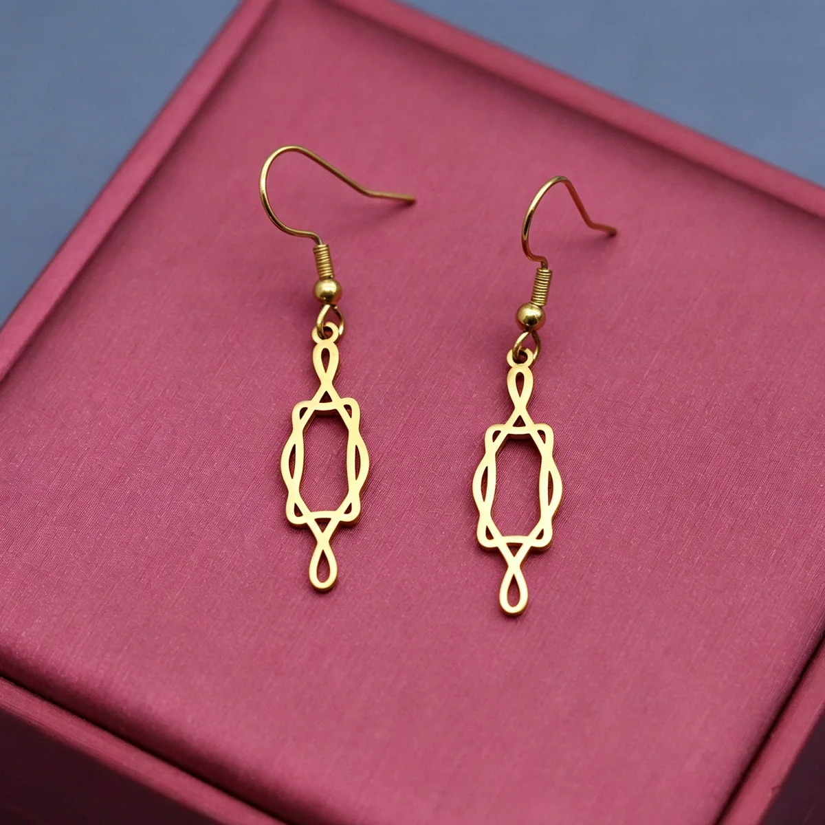 QIAMNI Boucles d'oreilles pendantes en acier inoxydable, motif nœud infini et forme bonbon, pendentif rectangulaire géométrique, bijoux, cadeaux de fête