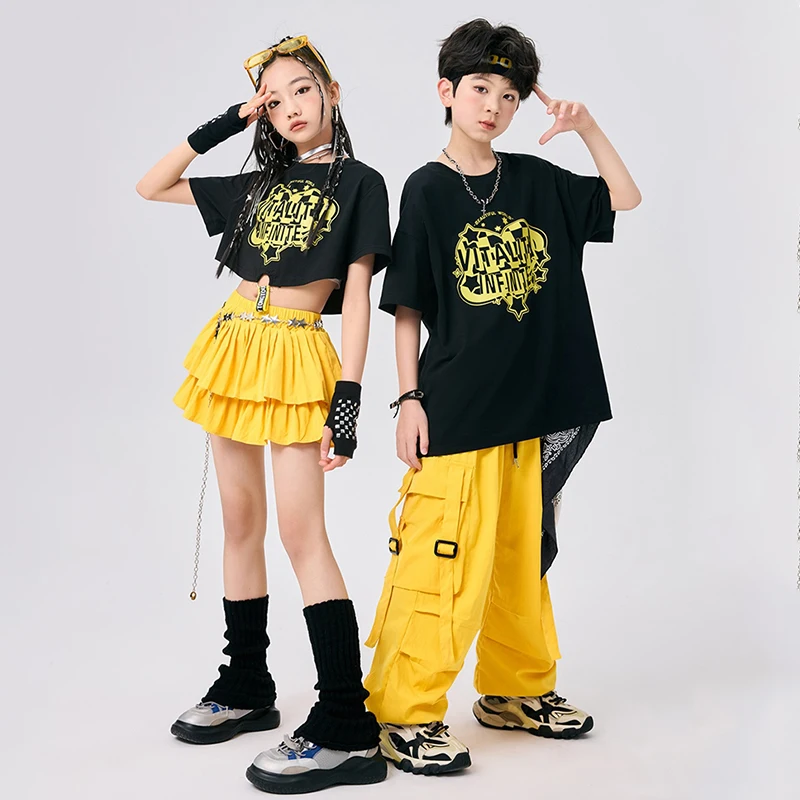 

Летняя детская танцевальная одежда в стиле хип-хоп, черные топы с короткими рукавами, желтые штаны-карго, танцевальный костюм болельщика для девочек, BL15610