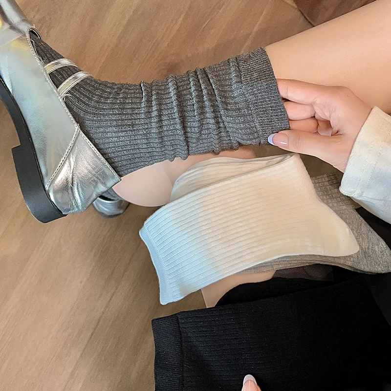 

2 пары женских носков в стиле ретро, повседневные дышащие простые носки для девочек, школьные удобные женские длинные носки, модные теплые (EU36-41)