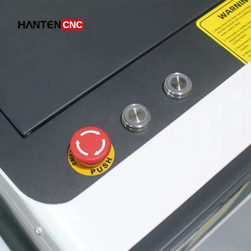 China BrandPulse 500W Laser Cleaning Machine With Retractable Screen Water Cooled