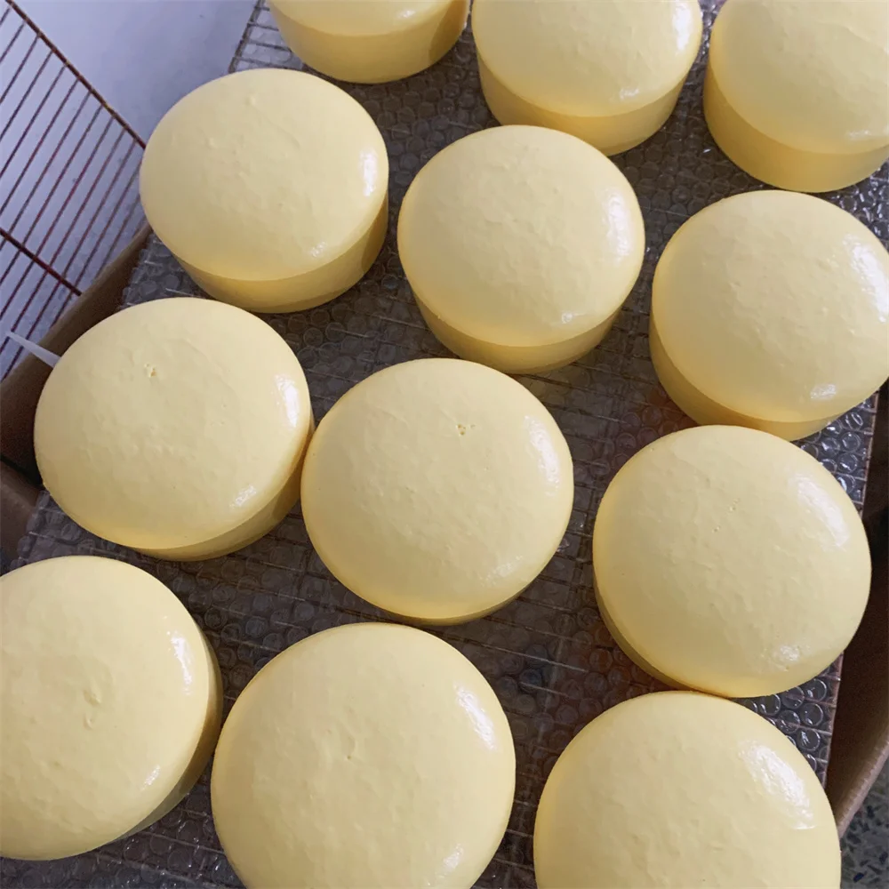 4.7in Orginial Steamed Bread Model Round Soft Cheese Cake Food Slow Rebound Ink Splashing Handmade Display Props Sponge Texture