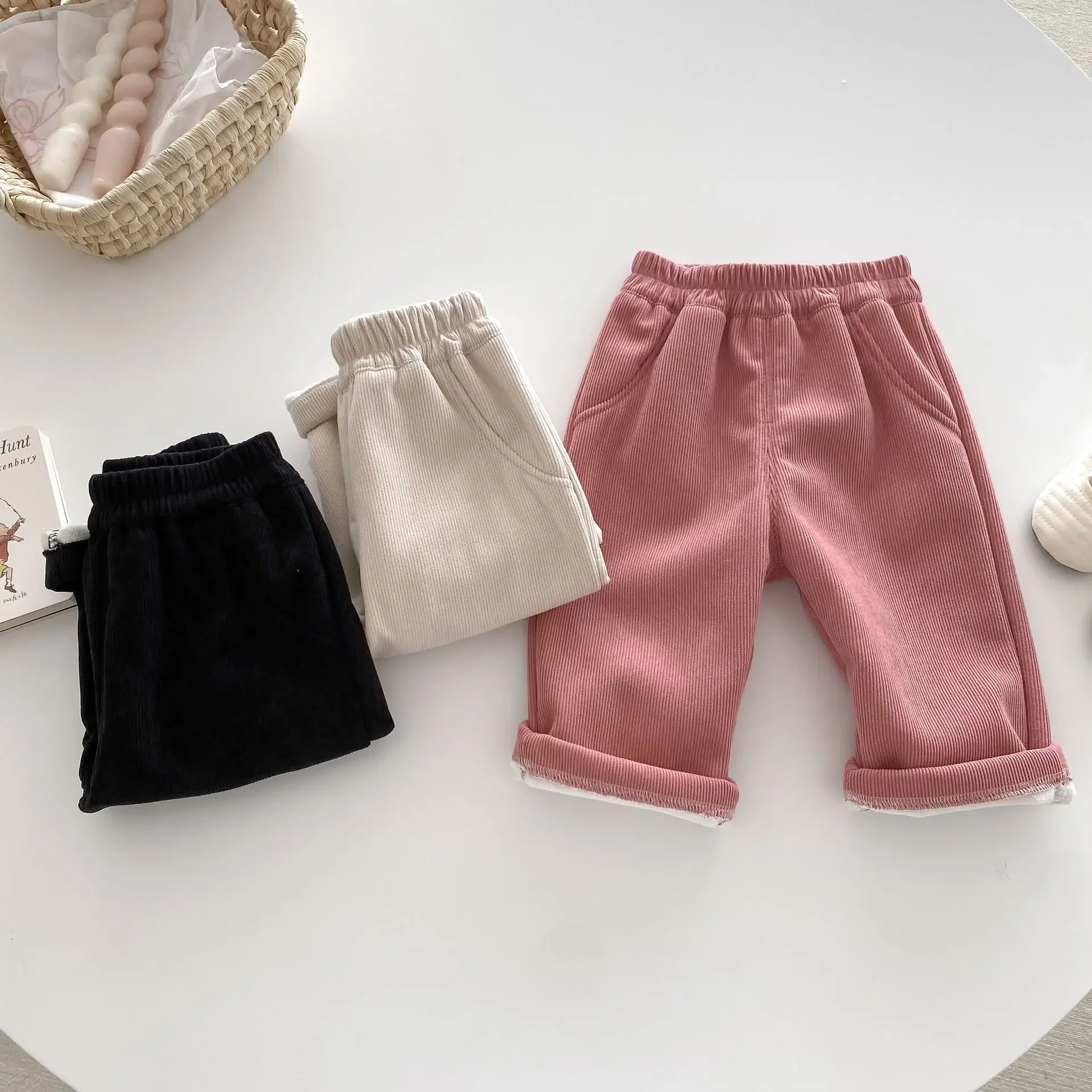 

Children's solid-color radish pants for girls 0-4 years old Winter Korean children's clothing velvet casual Boys trousers