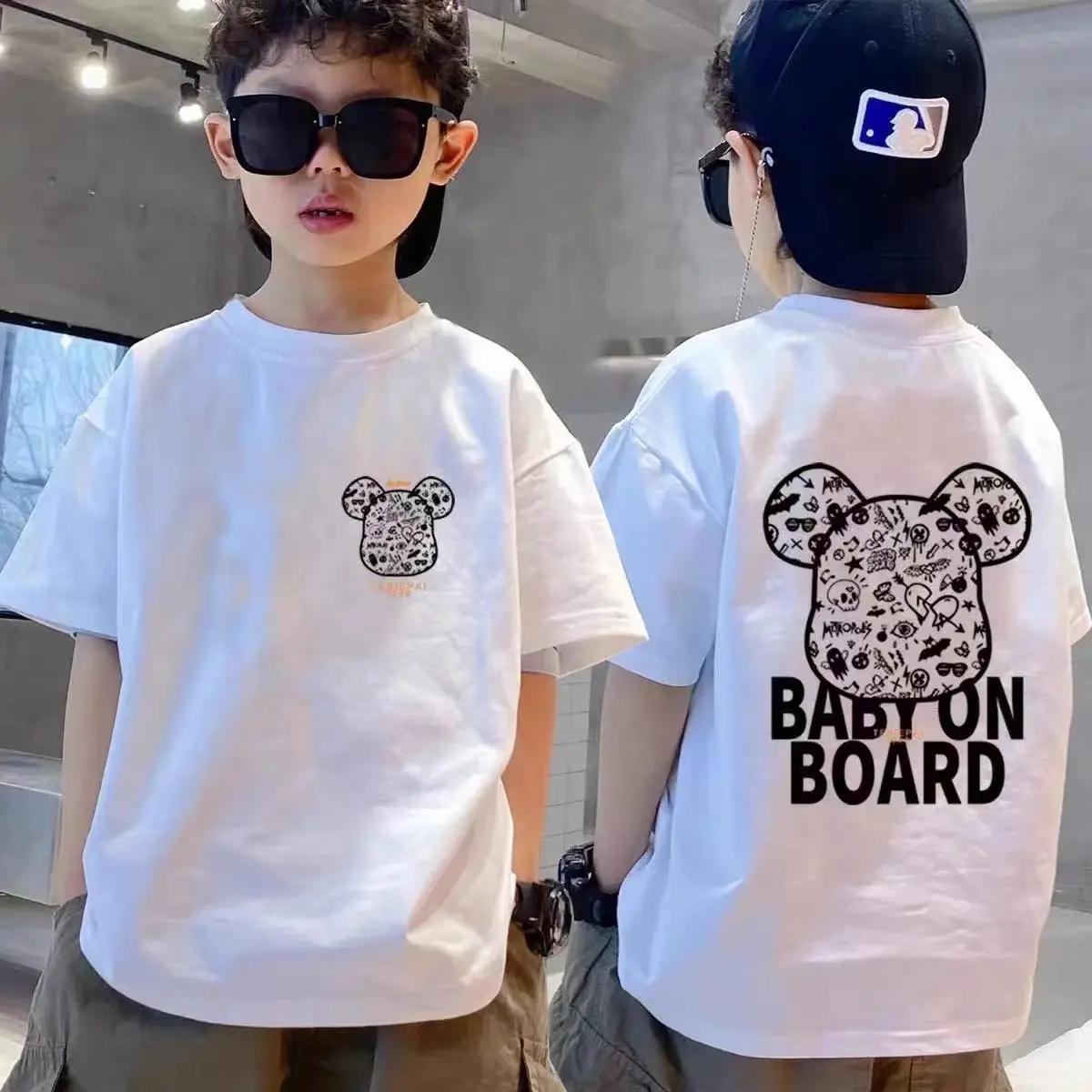 Image of Meistverkauftes, lockeres Baumwoll-T-Shirt mit Rundhalsausschnitt für Kinder, ein atmungsaktives und hautfreundliches, trendiges Sommer-Oberteil für Jungen und Mädchen.