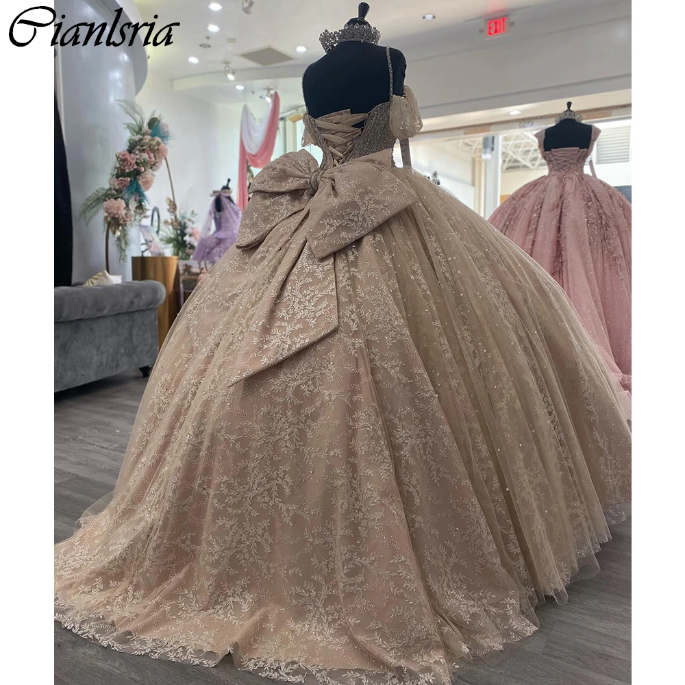 Vestido De quinceañera con correa De espagueti para mujer, traje De baile con cuentas De cristal, corsé con lazo De encaje con lentejuelas, color champán, 15 Años