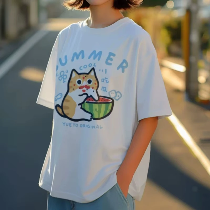 Korean Style Loose T-shirt with Watermelon Cat Print Casual Versatile Top Suitable for Men and Women Graphic T-shirt Breathable