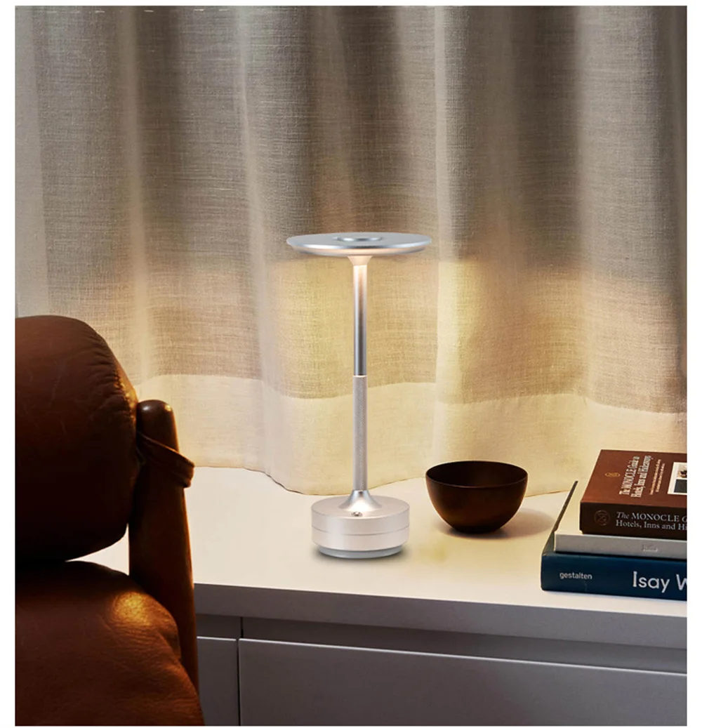 Lampada da tavolo a LED senza fili DC5V Lampada da comodino in metallo ricaricabile USB Sensore tattile e luminosità dimmerabile per studio/caffè/bar
