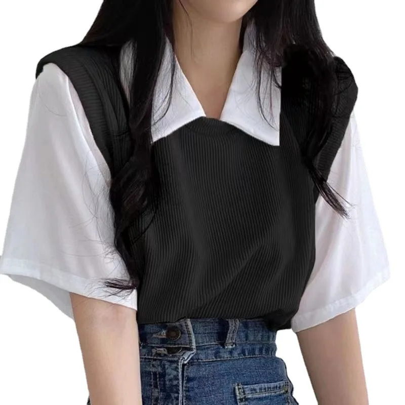 بلوزة نسائية صيفية جديدة موديل 2025 بياقة بولو مكونة من قطعتين على طراز الكلية بألوان متباينة وأكمام قصيرة وفضفاضة ومتعددة الاستخدامات