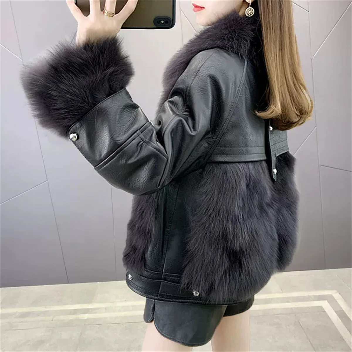 Fox Fur Grass Coat Women's Short Fashion Pocket Winter Coat Fur One Piece Cotton Coat