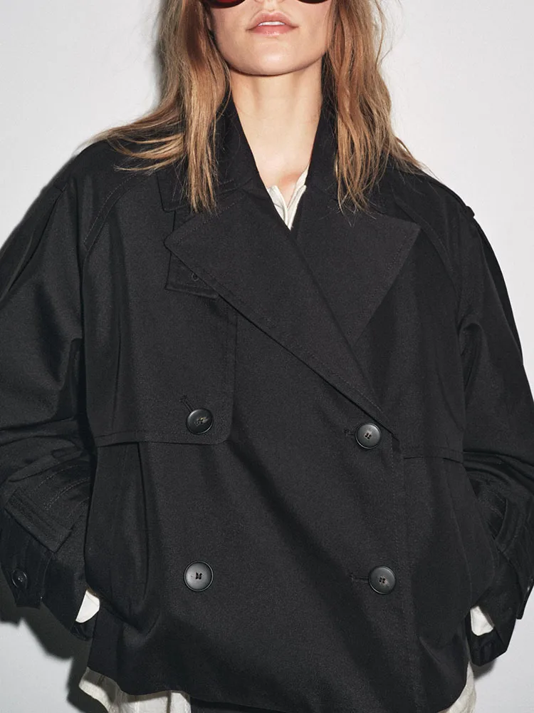 المرأة فضفاضة عادية مقاوم للماء ort Jaet جديد الخريف 2025 Faion ملابس خارجية مريحة العصرية المرحلة العرقية زي