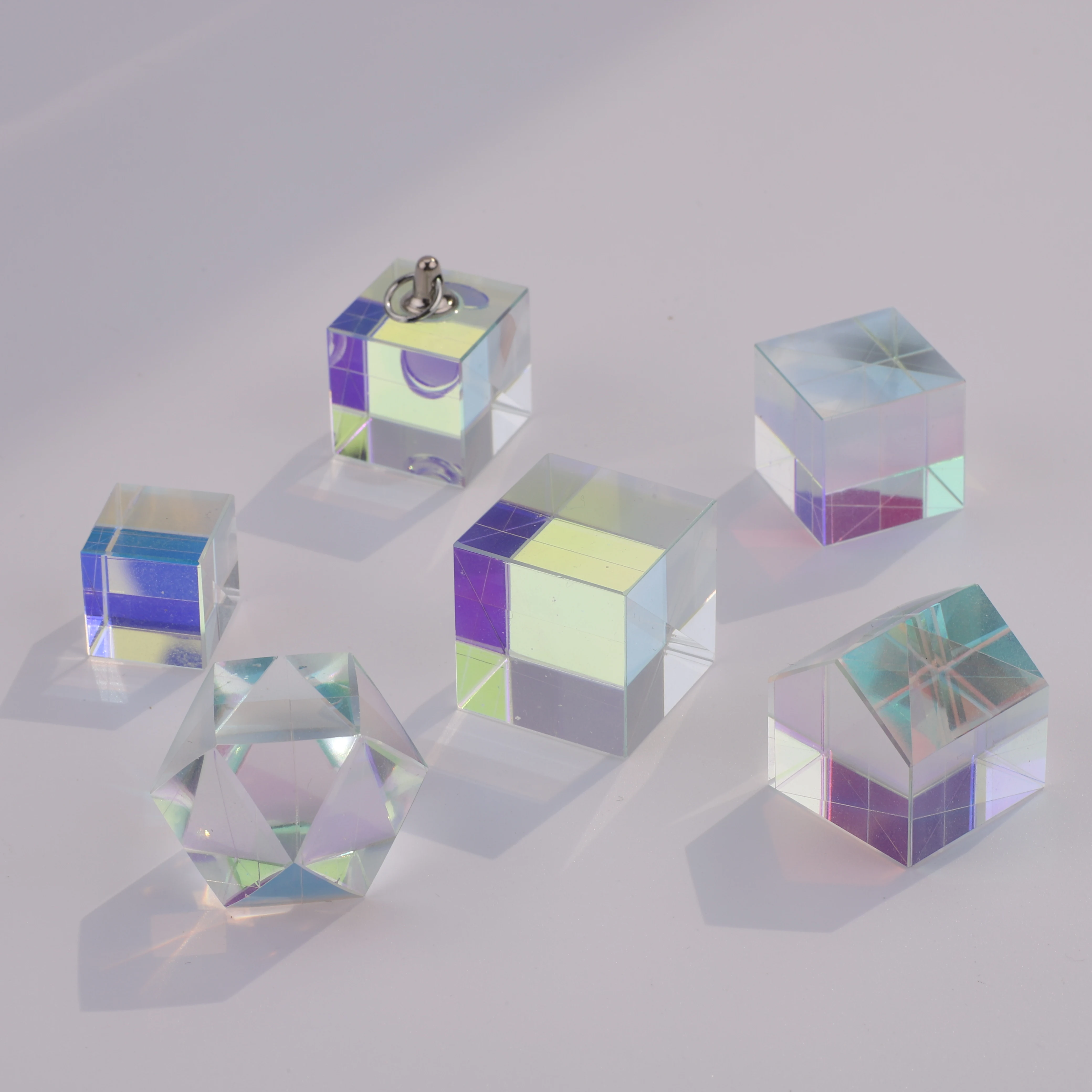 ลูกปัดคริสตัลทรงลูกบาศก์ขนาดเล - Art Craft Optical บทวิจารณ์และราคา
