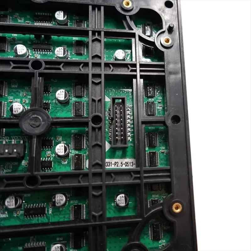 고화질 P2.5 64x64 도트 야외 RGB LED 매트릭스 스크린 160x160mm LED 모듈 구리 와이어 구리 브래킷 광고 디스플레이