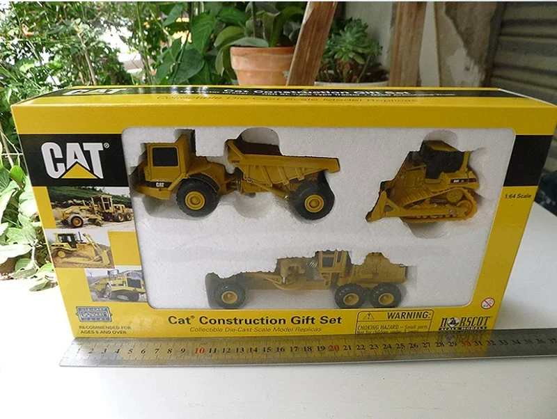 CAT 12G D6R D25D Motor Grader Road Bulldozer Dump Truck Model 1:64