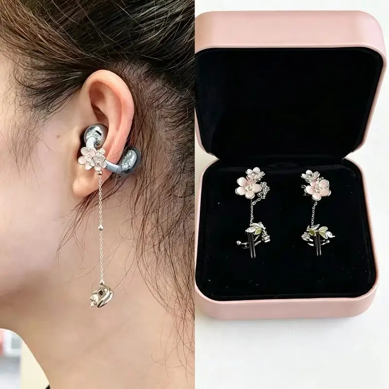 【A】Earrings For Ear Clip Earphone Flower Blossoms Shining Decorations Beautiful Earphone Accessories