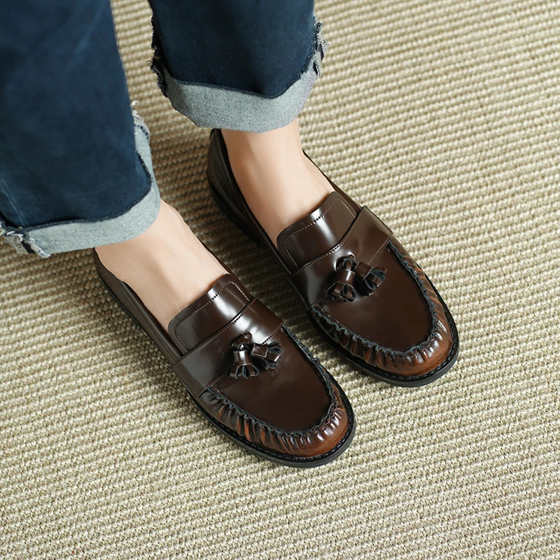 Genuine Leather Cowhide Tassel Women Loafers,Retro Round Toe Slip-on Large Size Womens Shoe