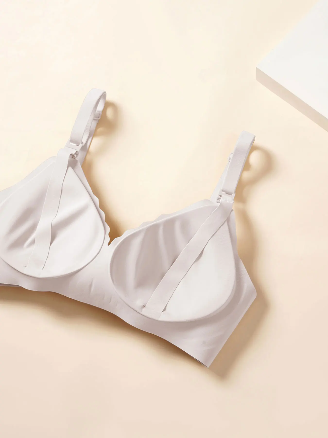 새로운 Traceless 여성의 편안하고 통기성이 뛰어난 울트라 얇은 모유 수유 브래지어 분리형 모유 수유 브래지어