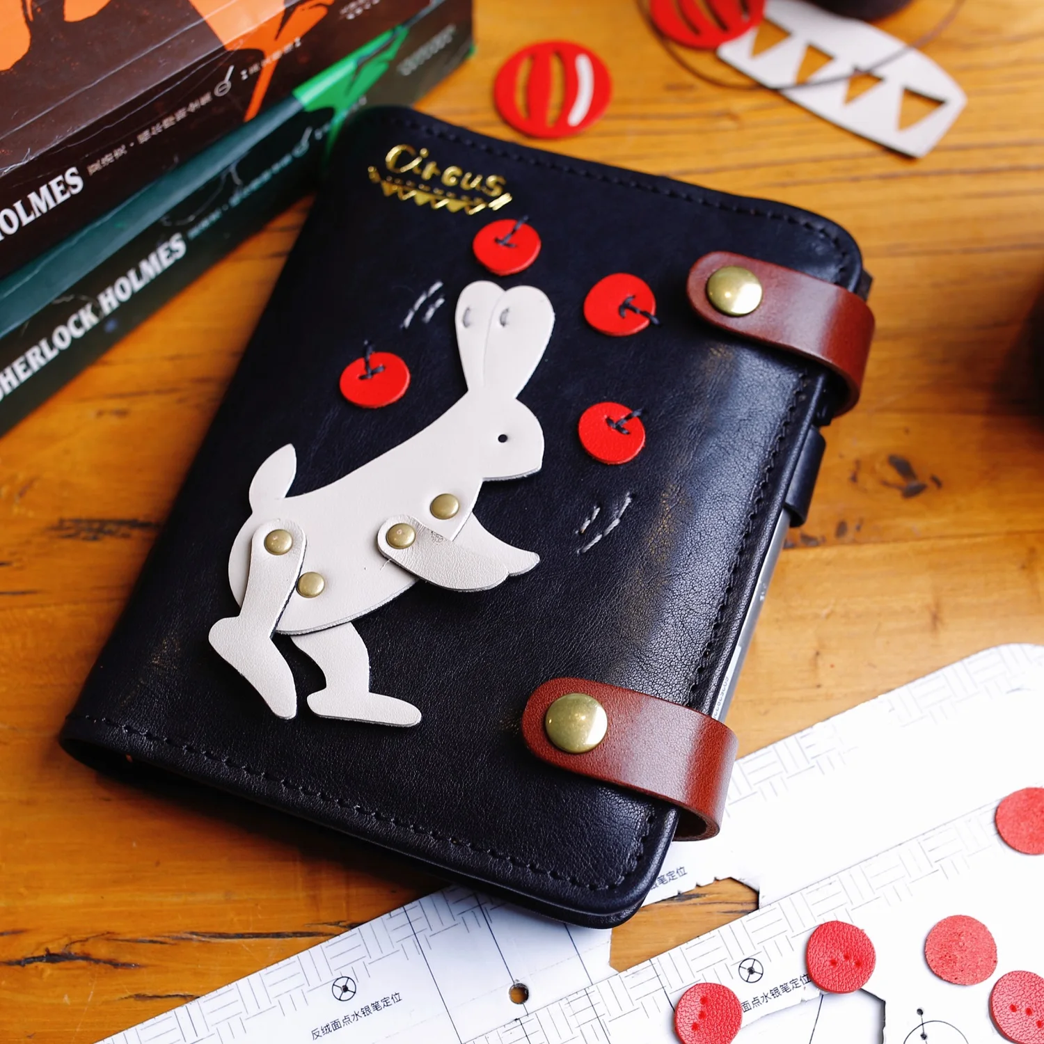 New Original Circus Multifunctional Creative Leather Loose-leaf Handbook A7A6 Notebook Travel Office Notebook