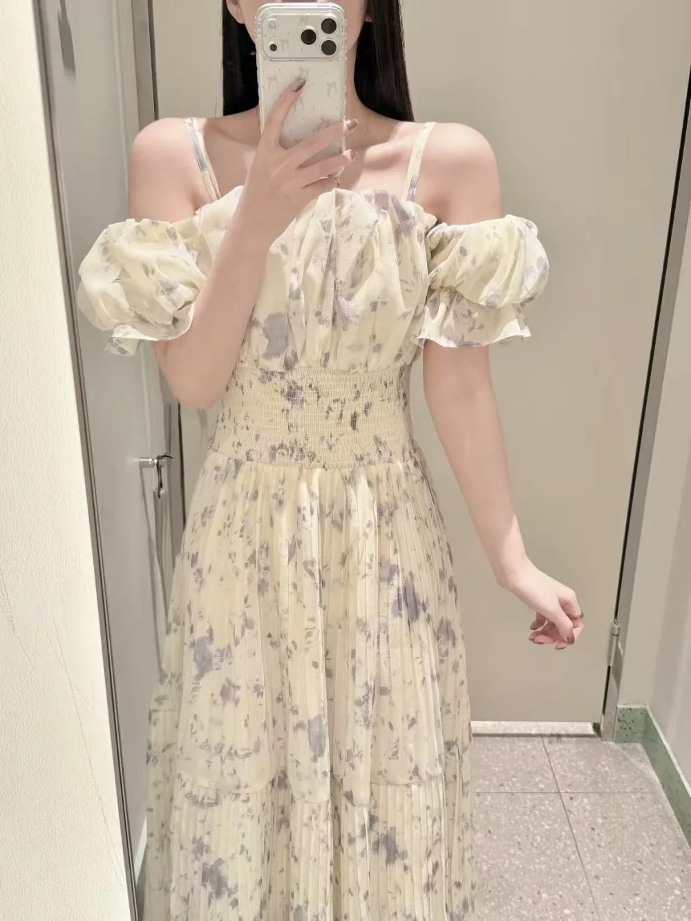 Floral Print Off-Shoulder Bubble Sleeve Dress Slimming Waist Casual Fairy Skirt Style Women's Short Sleeve Dress Summer 2026