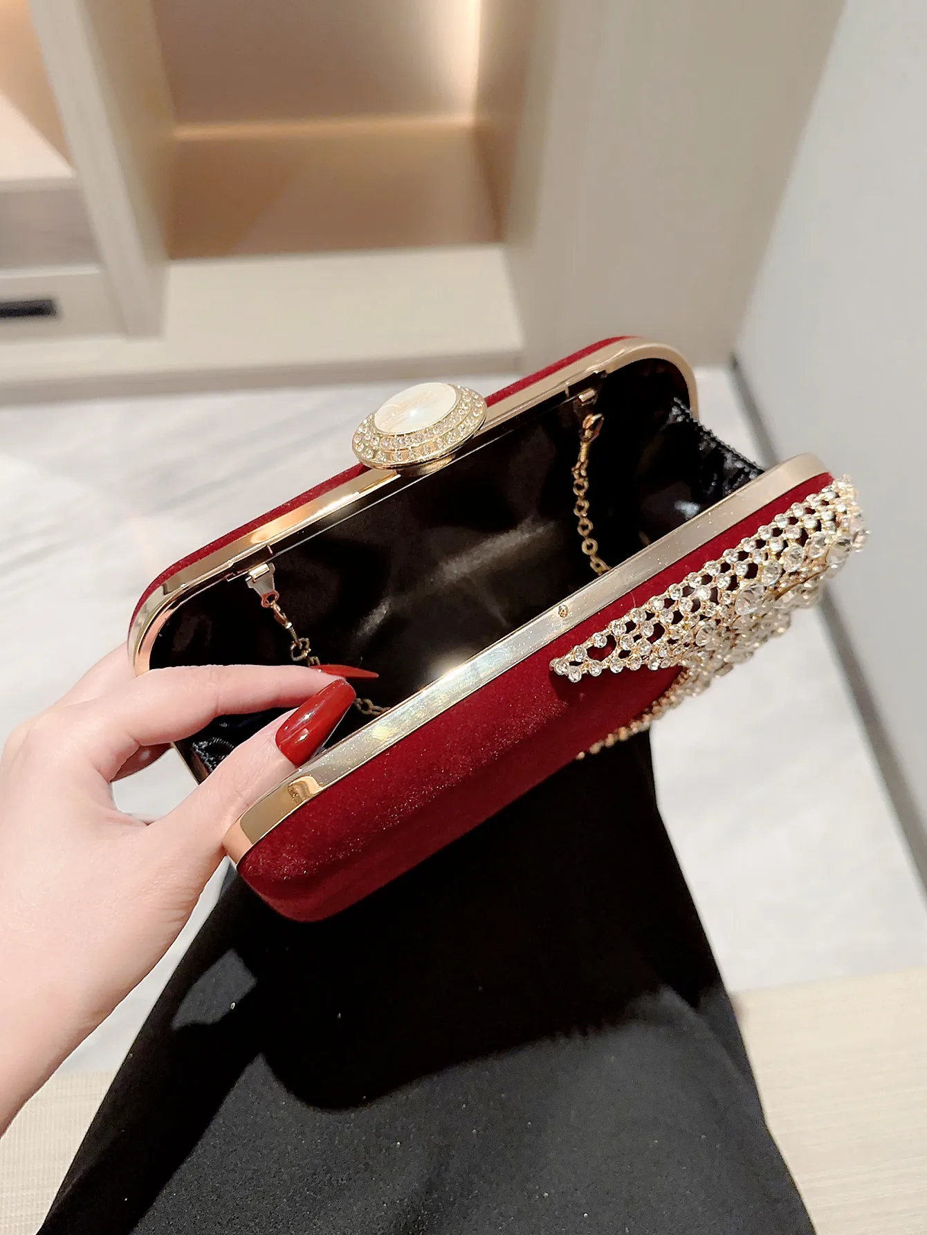 Ladies Autumn Winter Velvet Evening Bag Sparkling Rhinestone Decorative Box Clutch Evening Bag Party Bag Prom Bag Annual Meeting Bag Dress Bag