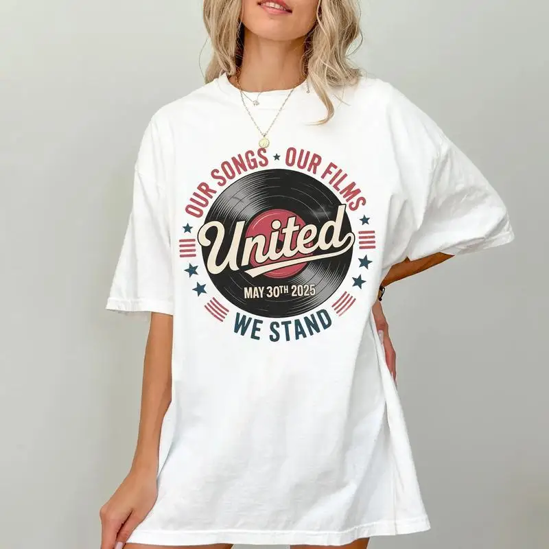 

Vintage "United We Stand" T-shirt, Retro Vinyl Record Graphic Tee, Aesthetic Crewneck Top, Oversized Music & Film Lover