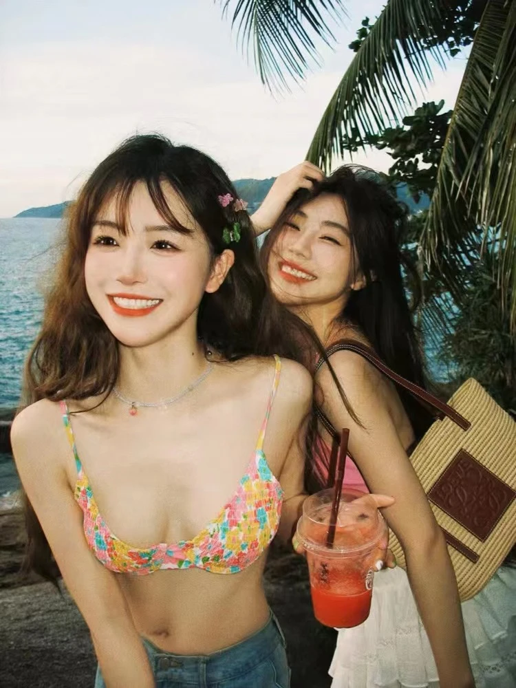 

Women's 2023 New Bikini Swimsuit Pure Desire Conservative High-End Sensual Summer Small Size Covering Mesh Separate Design