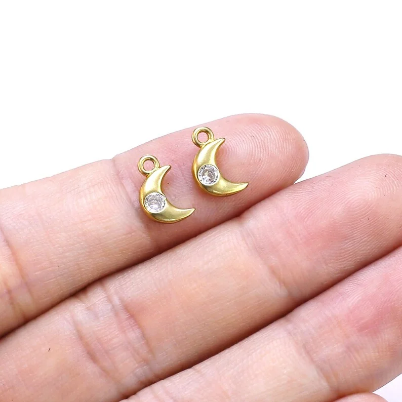 

6pcs CZ Crescent Moon Charms, Tiny Brass Moon Charm, Jewelry Making, Earring Findings, 10.2x6.4mm R2615