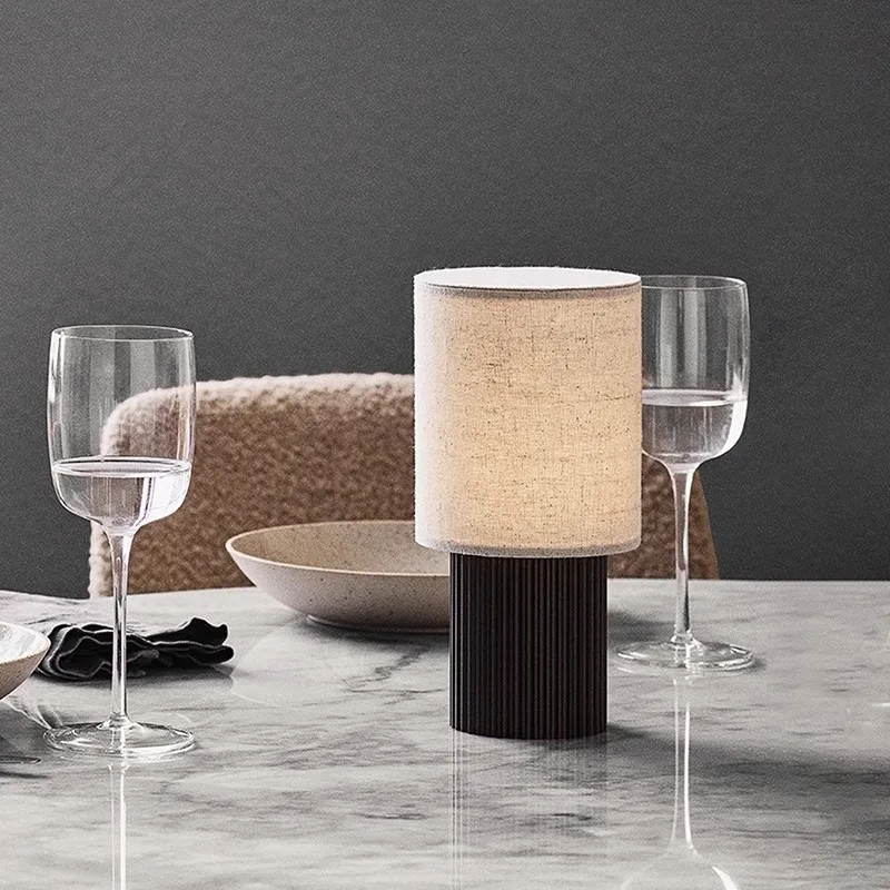 

Danish Designer Cylindrical Black Aluminium Table Lamps Fabric Lampshade Moden Living Room Bedroom Restaurant Office Desk Lights