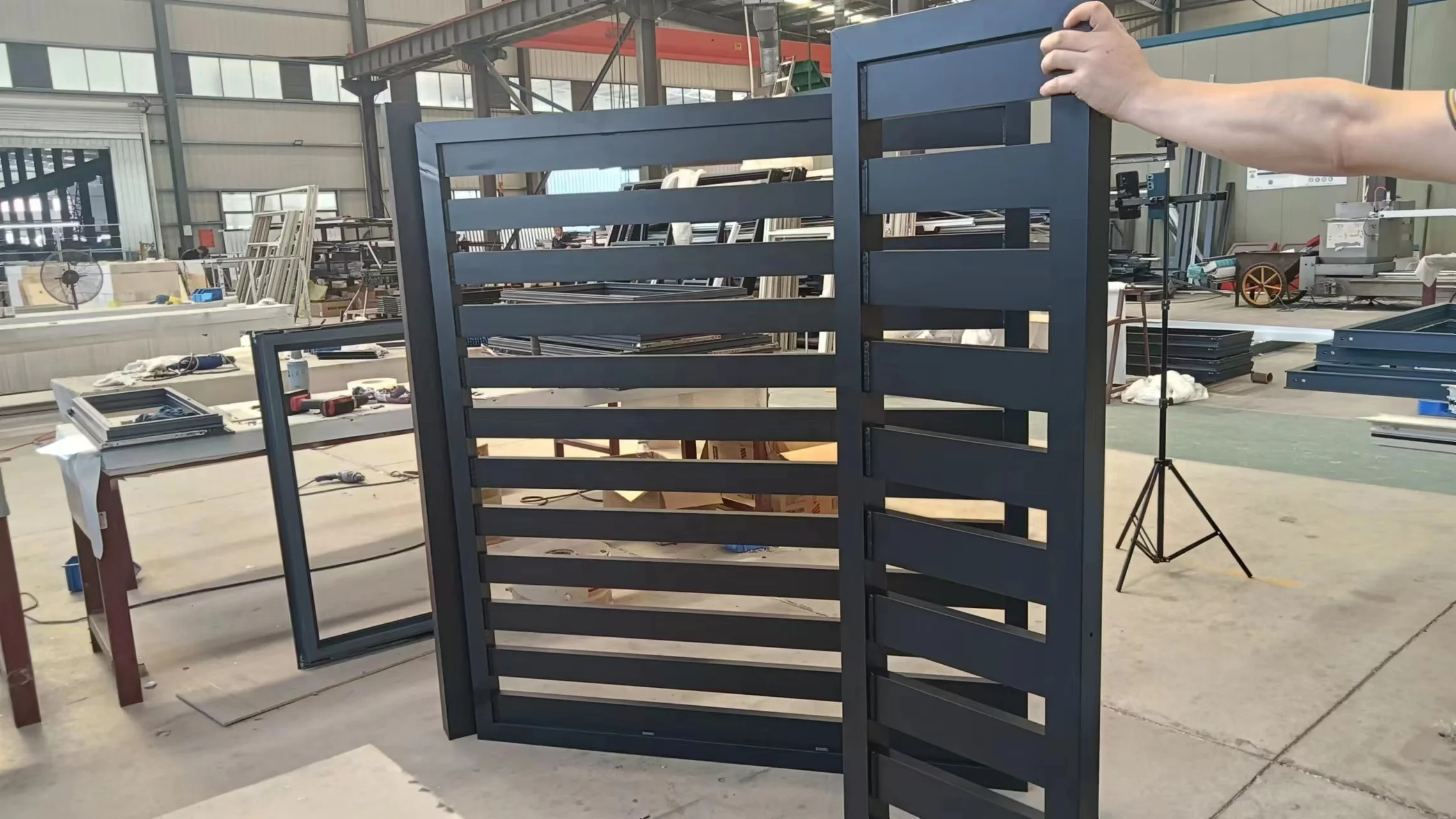 DUTRIEUX التصميم الحديث التلقائي دليل الألومنيوم الفولاذ المقاوم للصدأ سوينغ بوابة السياج باب كهربائي مع قفل النظام الذكي #5