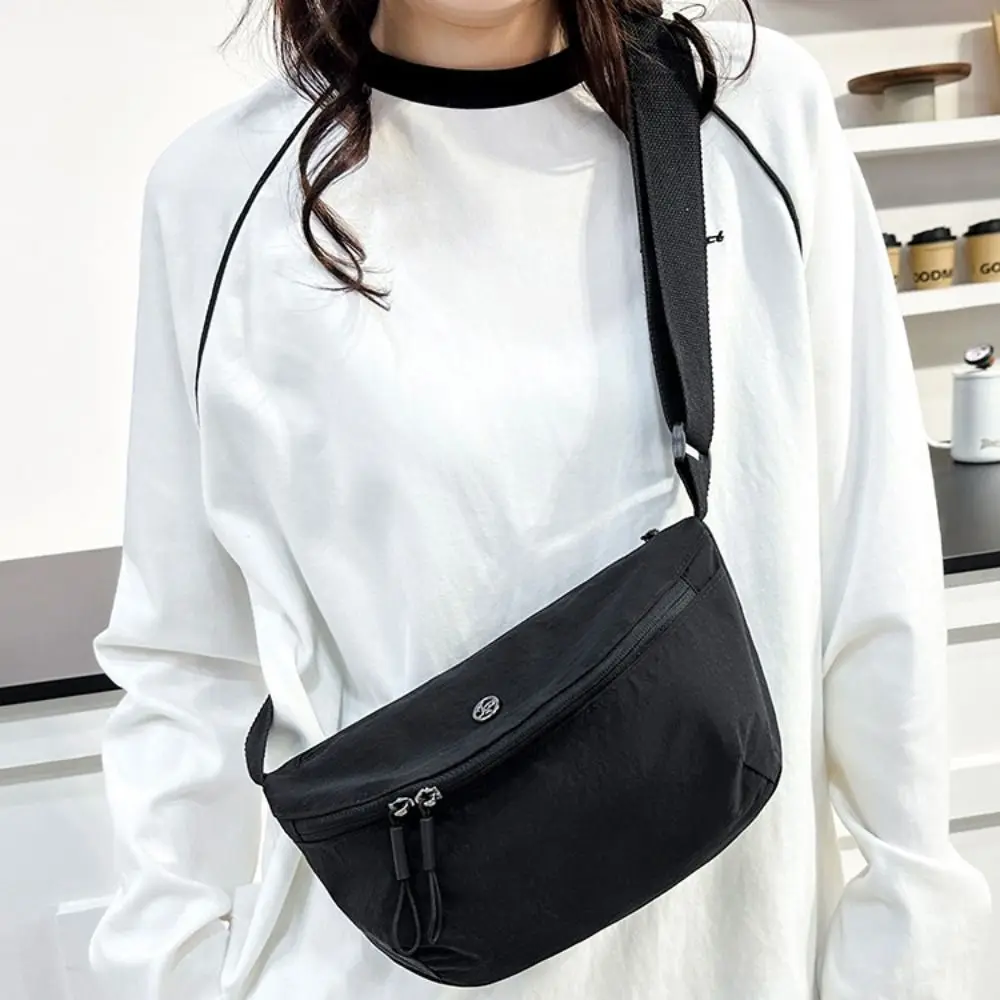 

Casual Nylon Shoulder Bag Large Capacity Solid Color Oxford Cloth Crossbody Bag Messenger Bag Wide Shoulder Strap Dumpling Bag