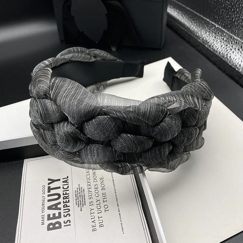 Fashionable New Hair Clip with Feminine Temperament, Grey Hand Woven High Skull Headband, Wide Edge Compression Headband