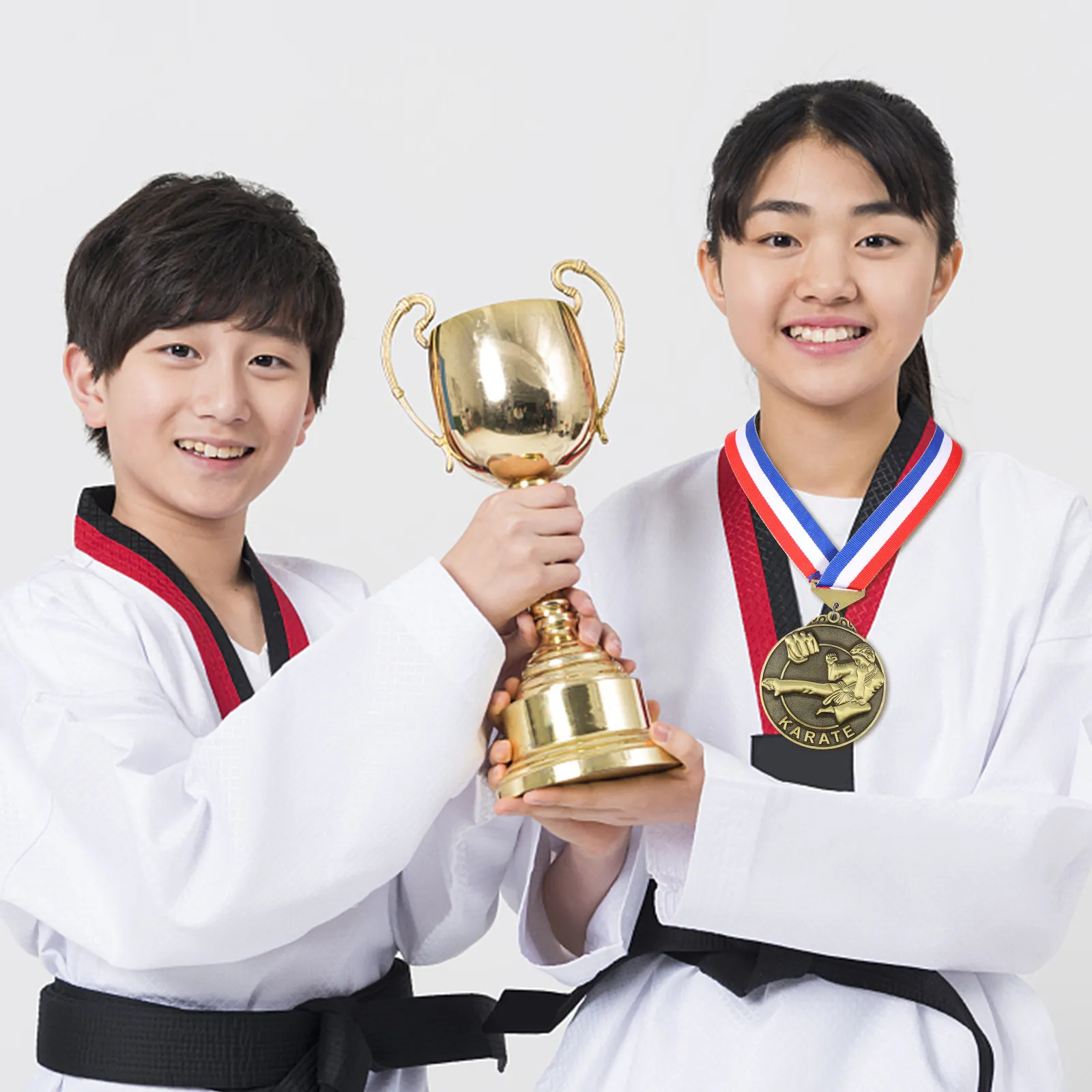 

Наградная медаль из цинкового сплава для соревнований по боевым искусствам: каратэ, дзюдо. Металлическая медаль для турниров, декор для демонстрации на стене.