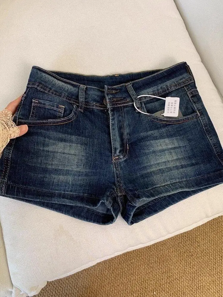 Retro American Blue Denim Shorts Women's Summer 2026 New Spicy Girl Elastic A-Line Pants Hip-Enhancing Hot Shorts