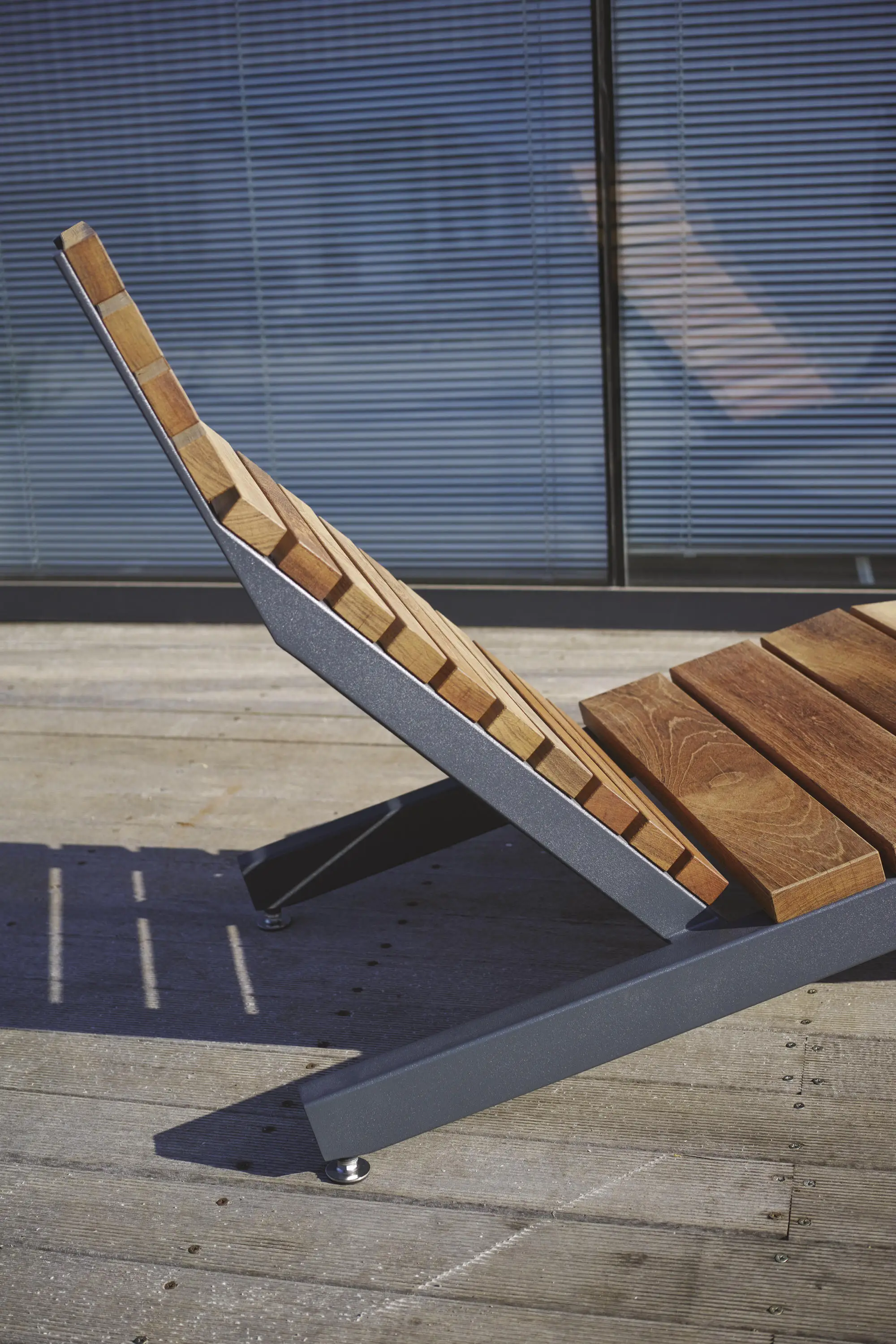 Tumbona reclinable de madera de teca para exteriores, sillas de playa para piscina