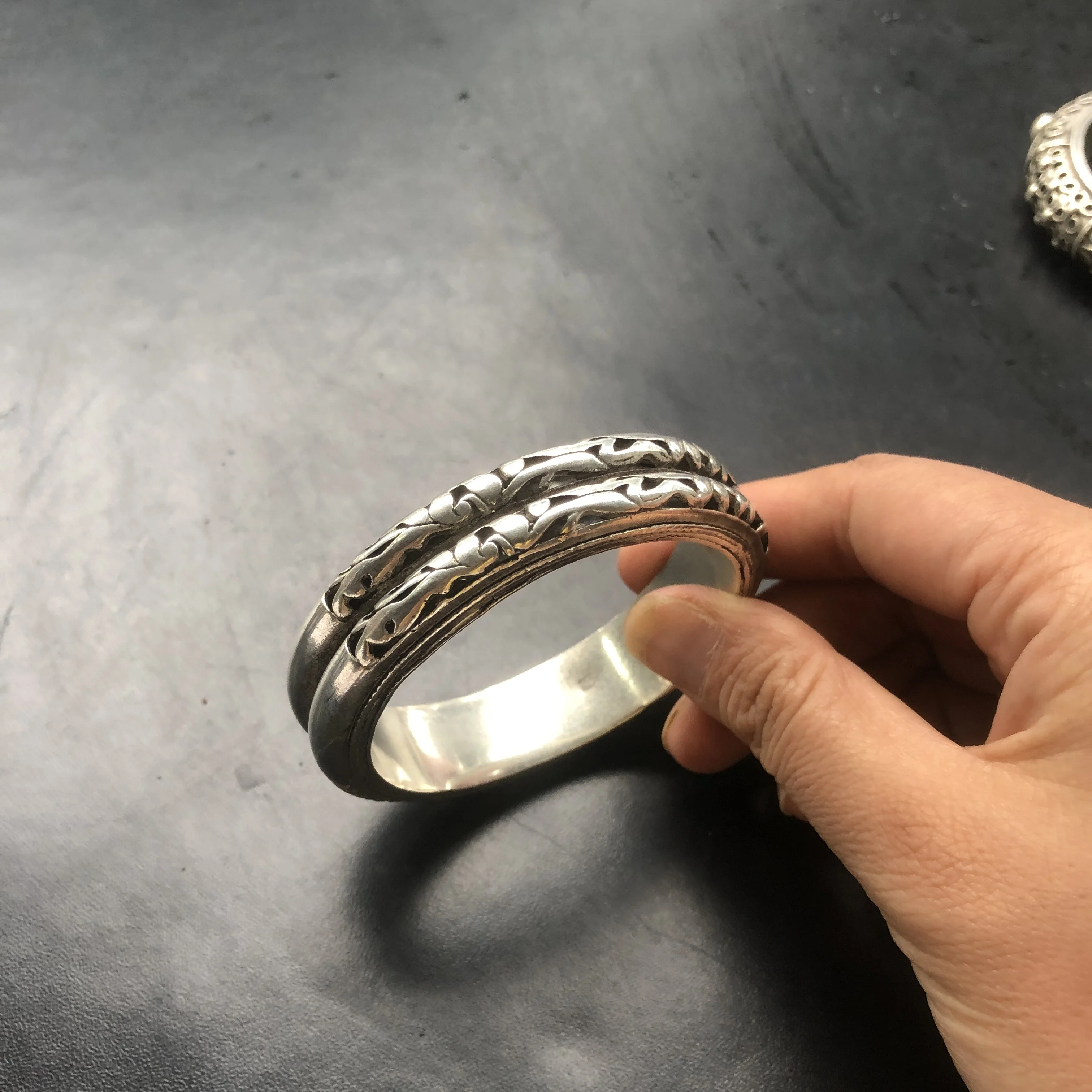 Vintage Tibetan Silver Tone Double Layer Bangle Bracelet, Hollow Out Scroll Floral Engraved Retro Ethnic Statement Women Jewelry