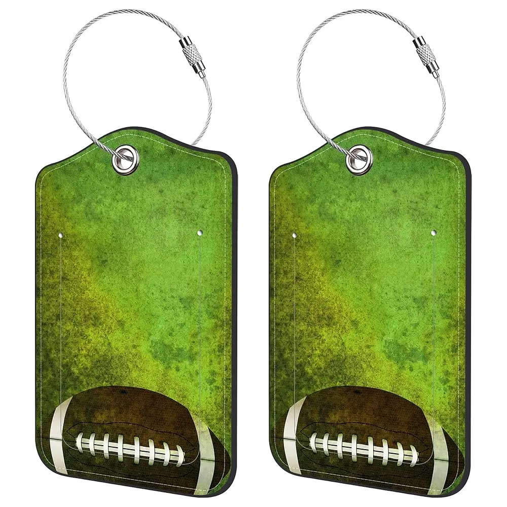 

Набор из 2 багажных бирок из искусственной кожи с дизайном американского футбола, с идентификационными этикетками, защитной крышкой для конфиденциальности и металлическим кольцом, для мужчин и женщин, для путешествий
