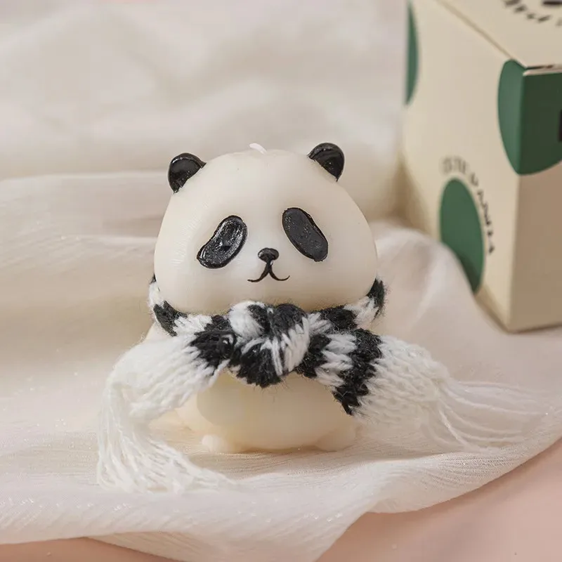 2026 With Scarf Panda Shaped Candle Chinese Style Aromatherapy Candle Cute Home Decoration Ornament Fragrance Candle 1PCS ZI397