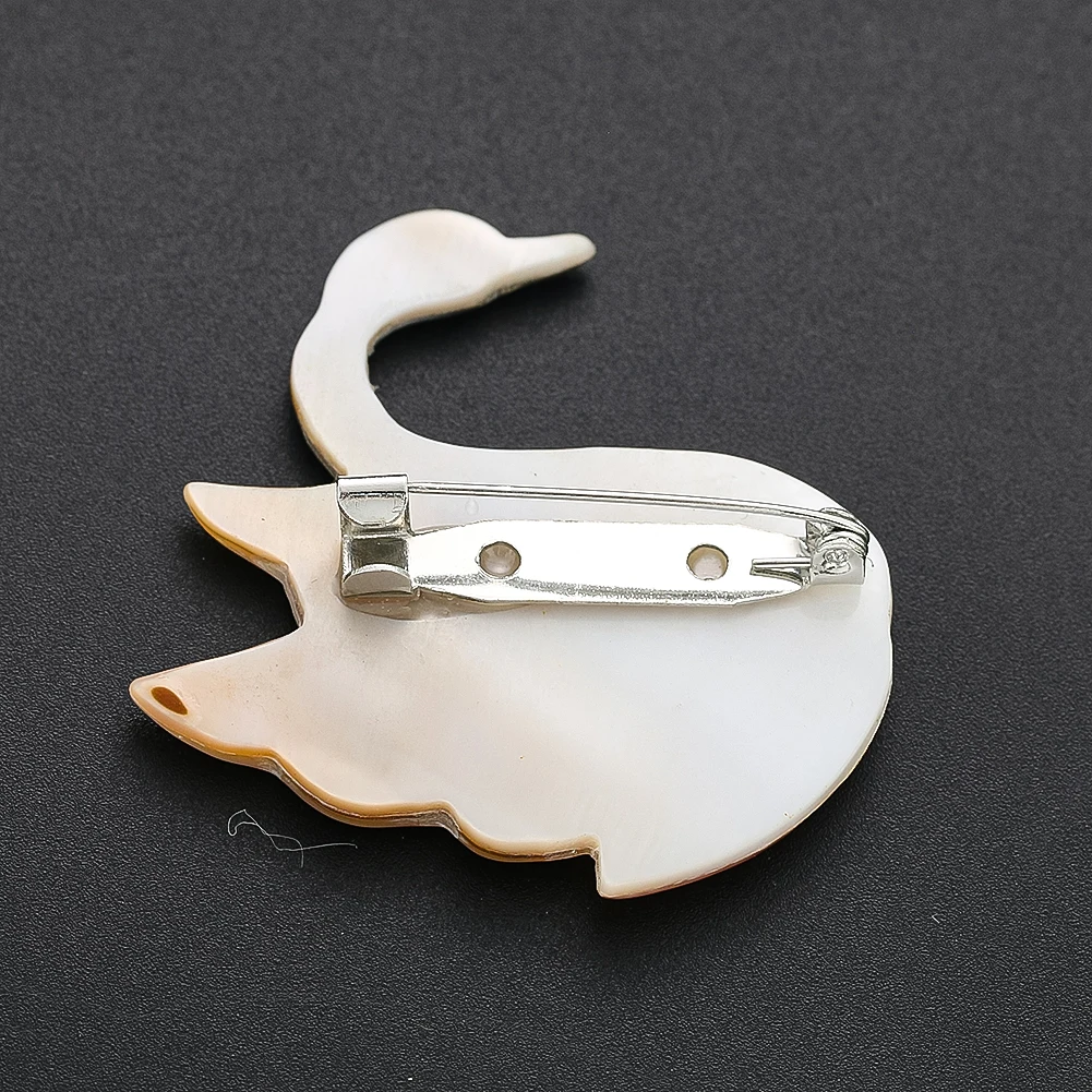 Natural Mother-of-Pearl Shell Swan Brooch Women\'s Elegant Animals Corsage Banquet Suit Badge Enamel Lapel Pin Fashion Accessory