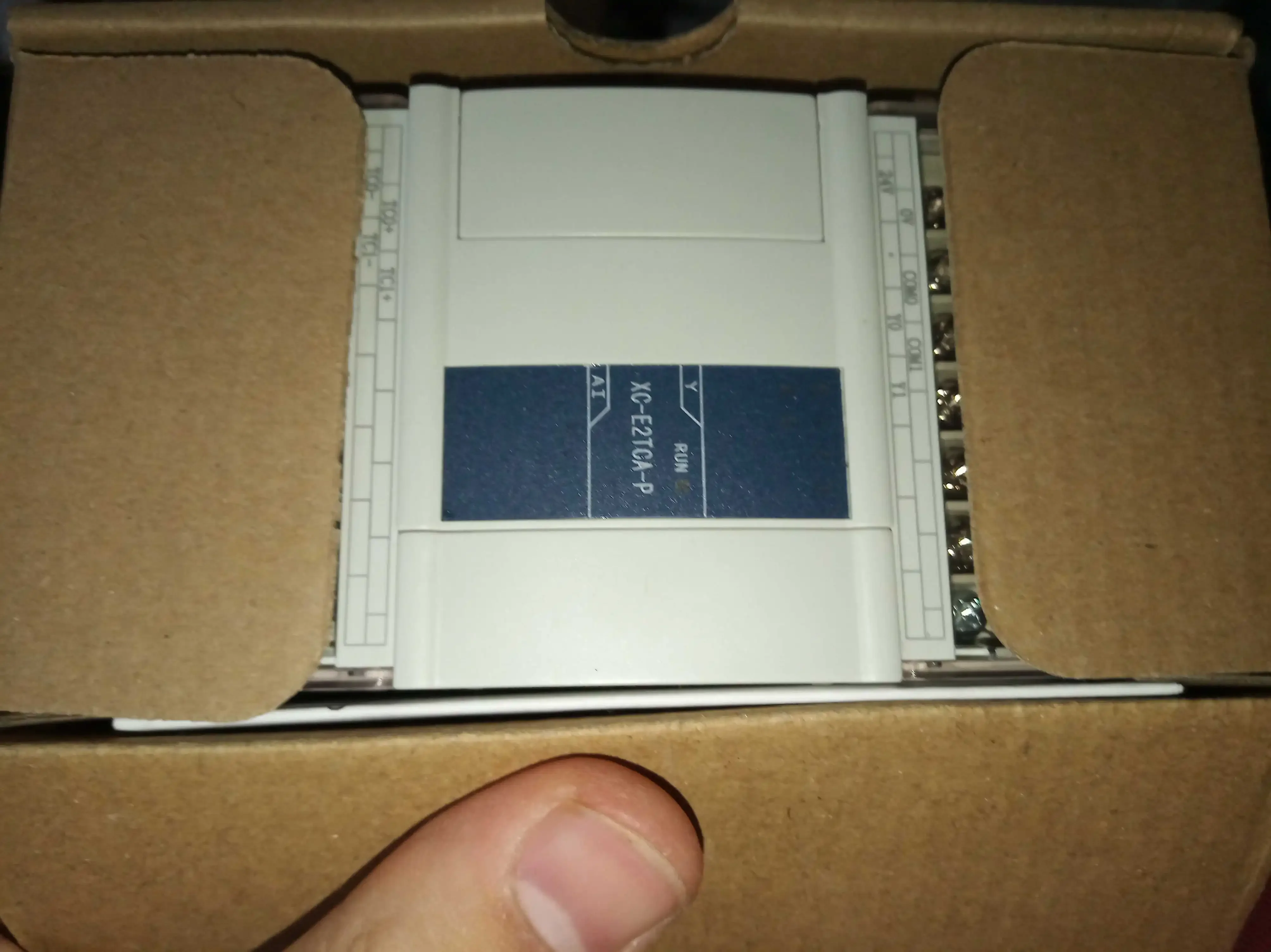 XC-E2TCA-P وحدة تحكم Xinjie أصلية جديدة قابلة للبرمجة متوفرة في المخزون. #2