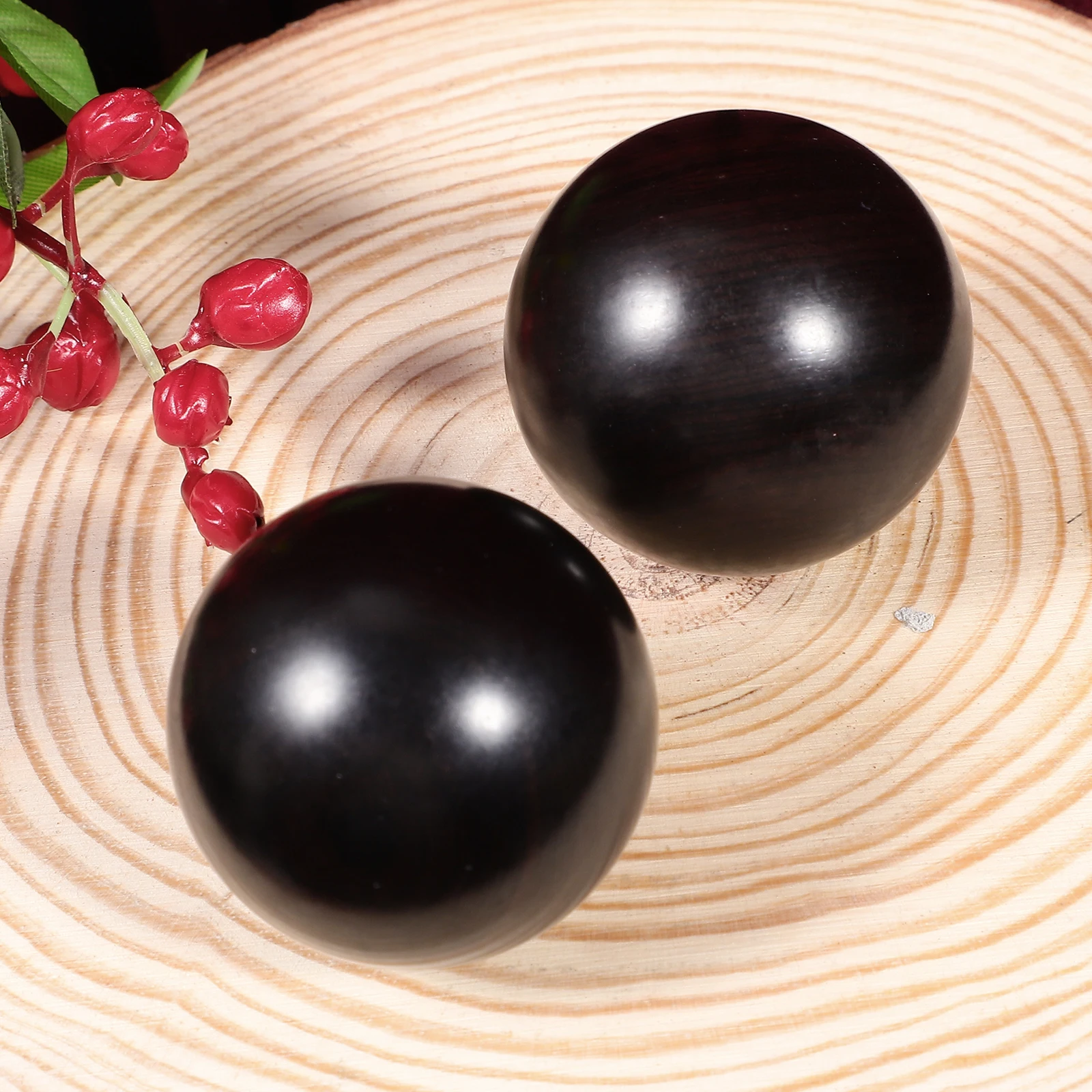 

2Pcs 4.0CM Sandalwood Massage Balls Hand Exercise Stress Relief Wooden Tools Chinese Stress Balls Portable Gift