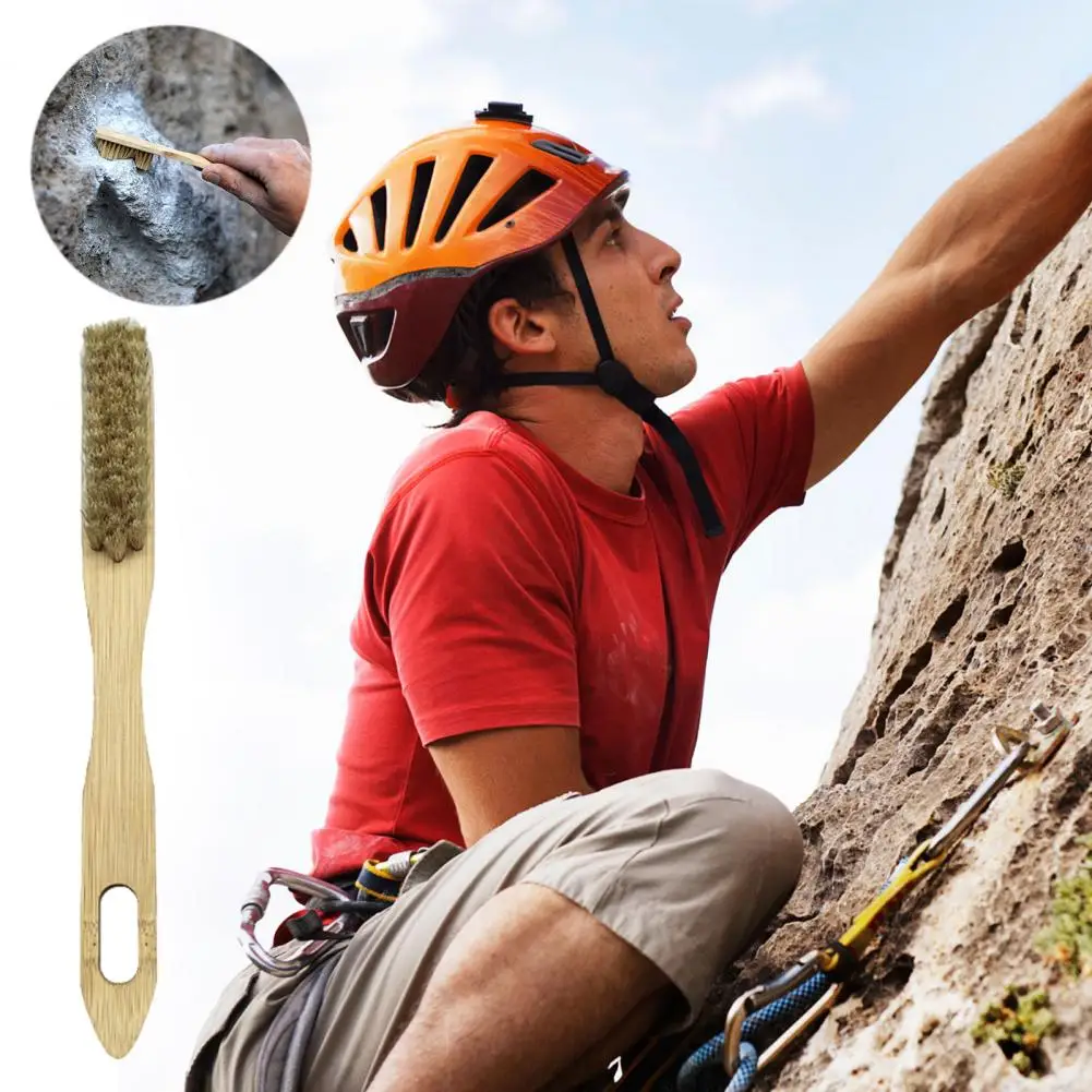 Wooden Climbing Brush Ergonomic Wooden Rock Climbing Brush with Thick Boar Bristles for Indoor Outdoor Portable Bouldering Tool