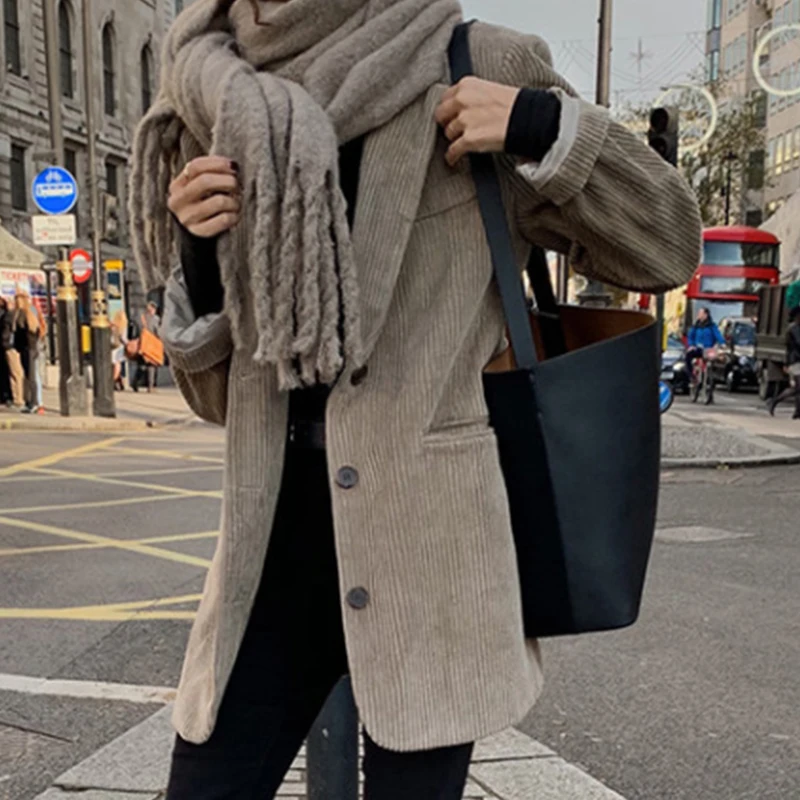 سترة بدلة قصيرة أنيقة للخريف بتصميم عتيق مصممة خصيصًا لخصر وأكمام طويلة من قماش قطني مخملي للنساء على الموضة بنمط مناسب للتنق...