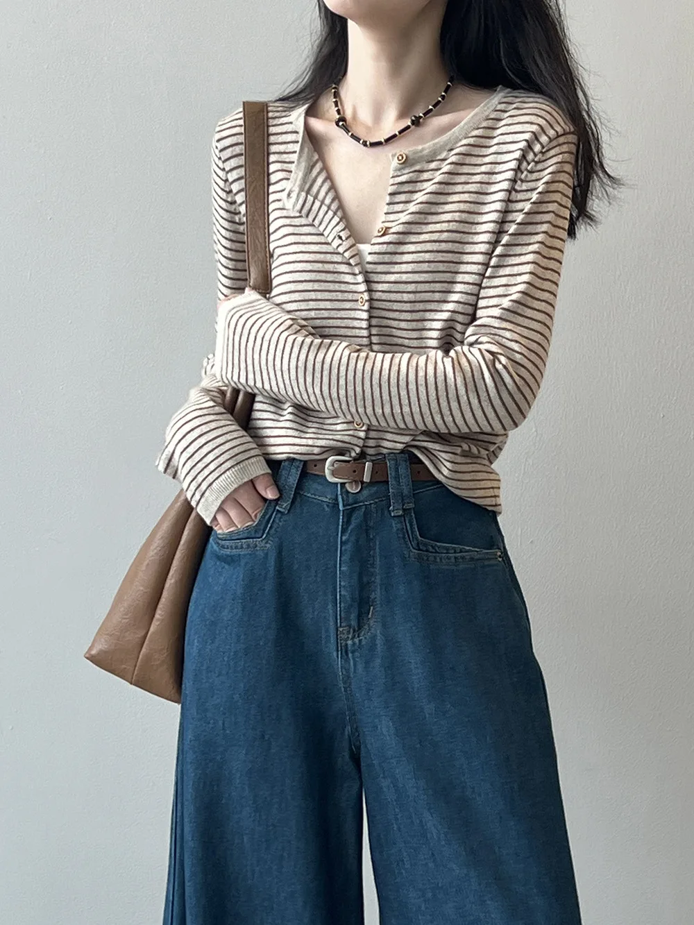 

Women's Knitted Long Sleeve Crew Neck Cardigan Lightweight Spring Autumn Design Sense Thin Outerwear Top Fashionable Striped