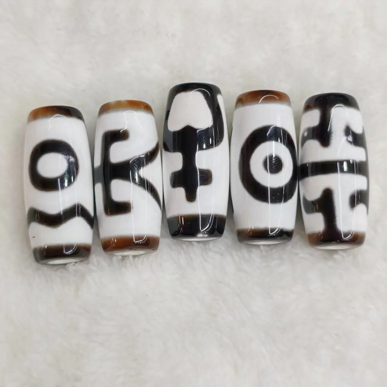 1 Pcs Taiwan infiltration black and white glossy white core agate Tianzhu ethnic style necklace pendant DIY accessory Dzi