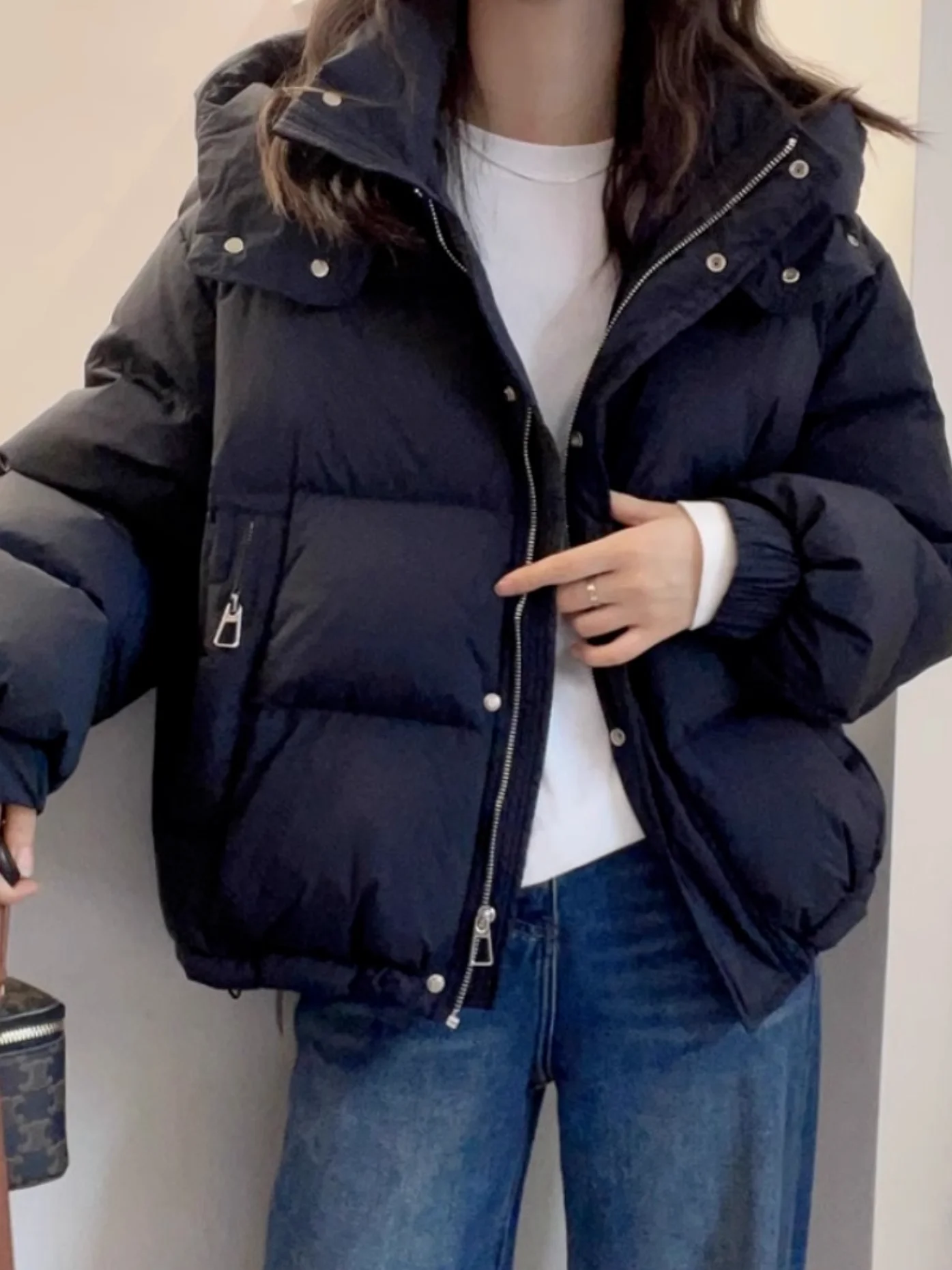 

Женская утепленная хлопковая куртка больших размеров с капюшоном, теплая, для повседневной носки, в корейском стиле, свободного кроя, осень-зима, новинка