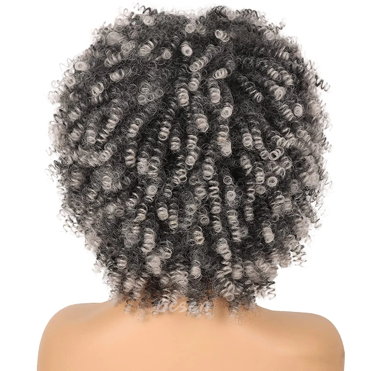 Syntetyczne peruki kręcone dla kobiet Ombre Grey Afro Bomb Curly Wig z grzywką Syntetyczne włókno Krótka peruka kręcona Codzienne użytkowanie na