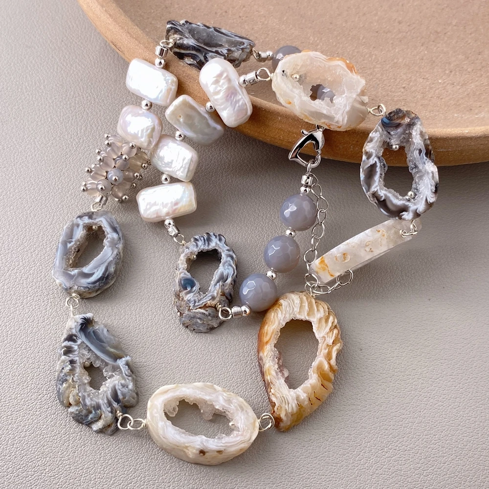 

Y·YING Gray Agate Cluster Geode Slice Bead White Biwa Pearl Round Beads Agate Choker Necklace Simple Layers Necklaces