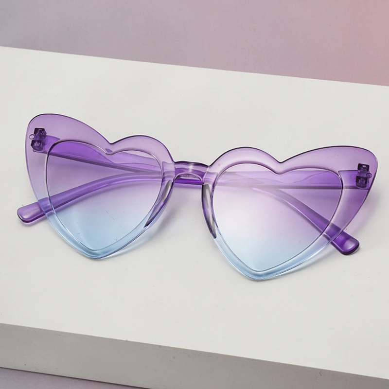Occhiali da sole a cuore angolati in stile europeo e americano da donna Occhiali da sole con protezione solare Occhiali con protezione UV alla moda per donna