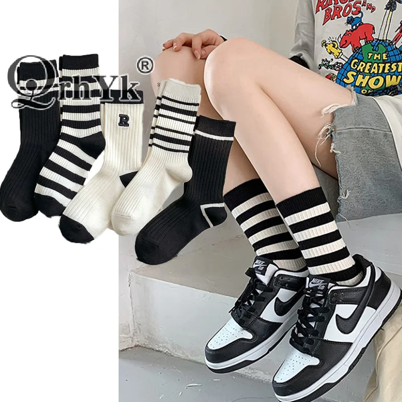 

Women Socks Autumn Simple Casual Black White Striped Pile Socks For Girls Breathable Middle Tube Letter Embroidery Cotton Soft